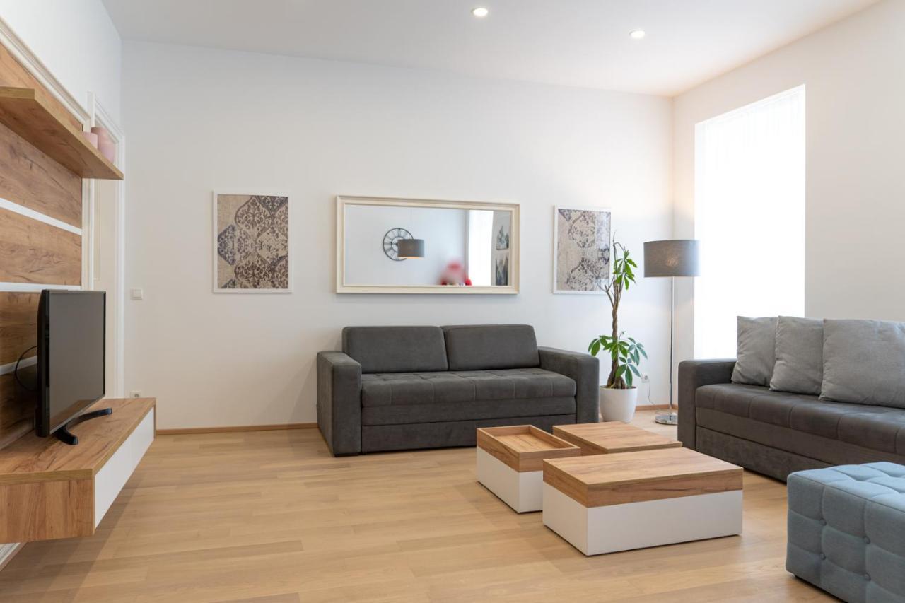 Apartament Modern 3 In A Prime Location